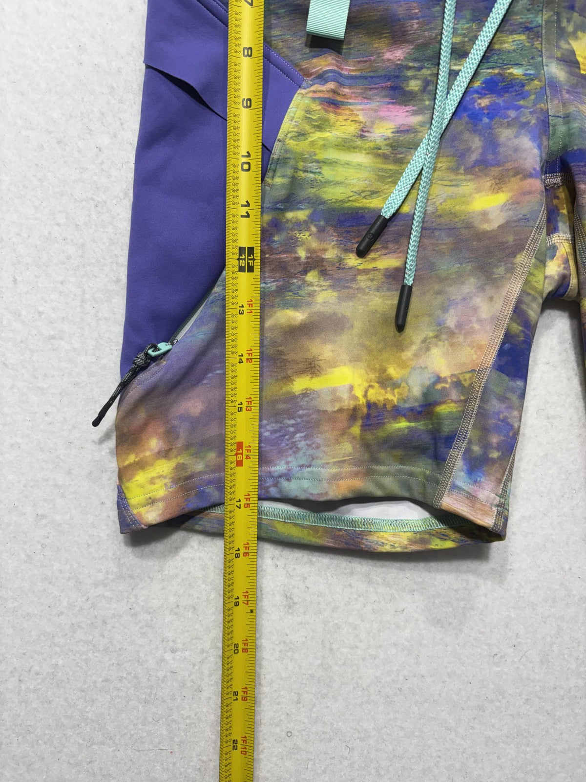 Lululemon Shorts Womens 12 Multicolor Colorblock Drawstring Running Athletic