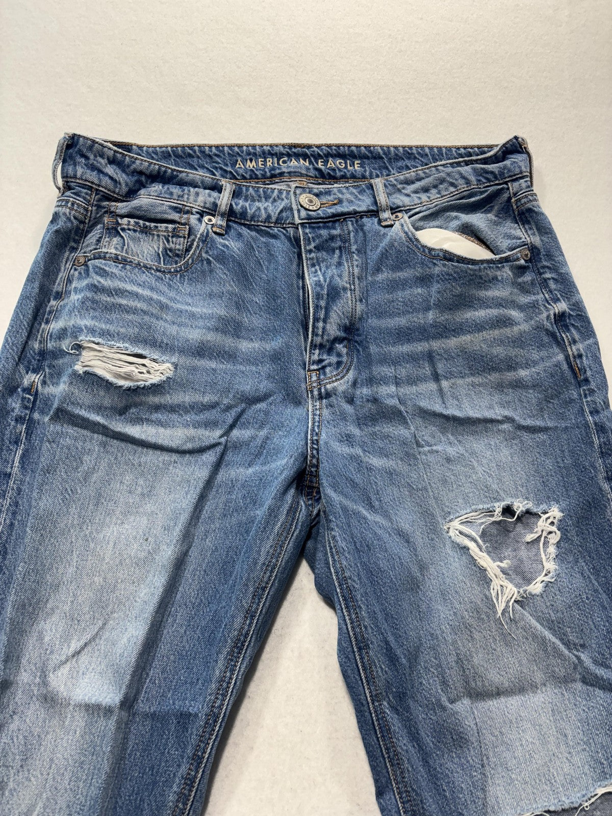American Eagle Outfitters Tomgirl Jeans Womens 8 Medium Wash Distressed 32x28.5