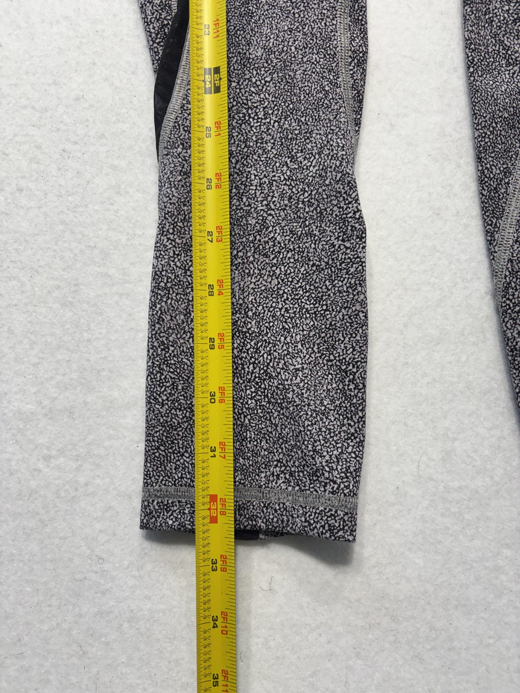 Lululemon Leggings Womens 6 Gray High Rise Cropped 22" Inseam Pocket Running