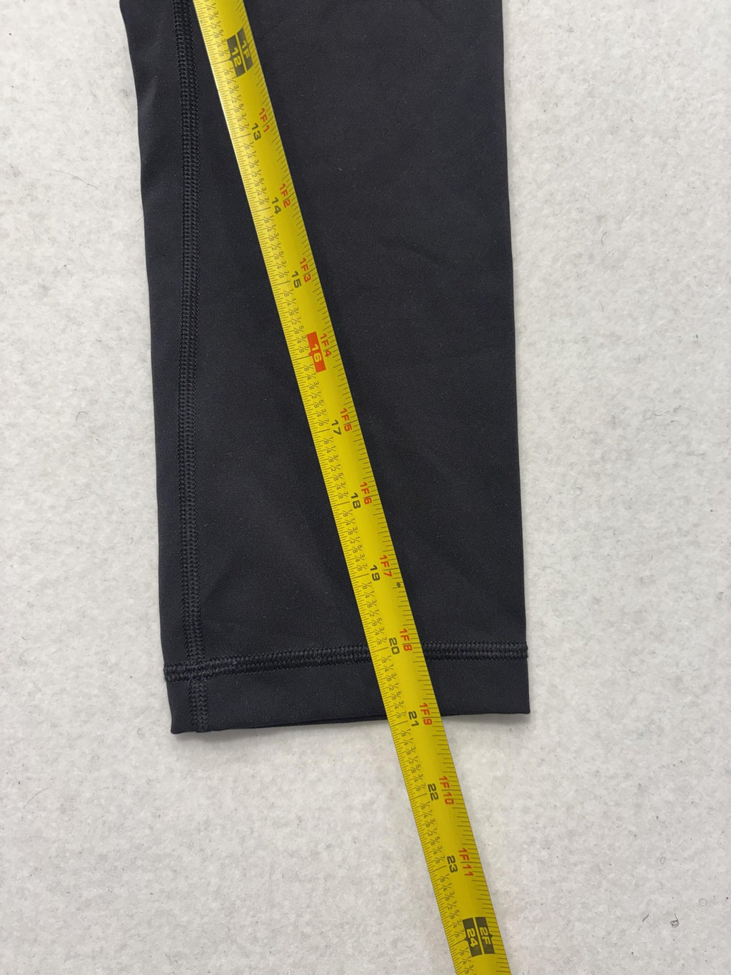 Lululemon Leggings Womens 4 Black High Rise 23" Inseam Cropped Yoga Stretch