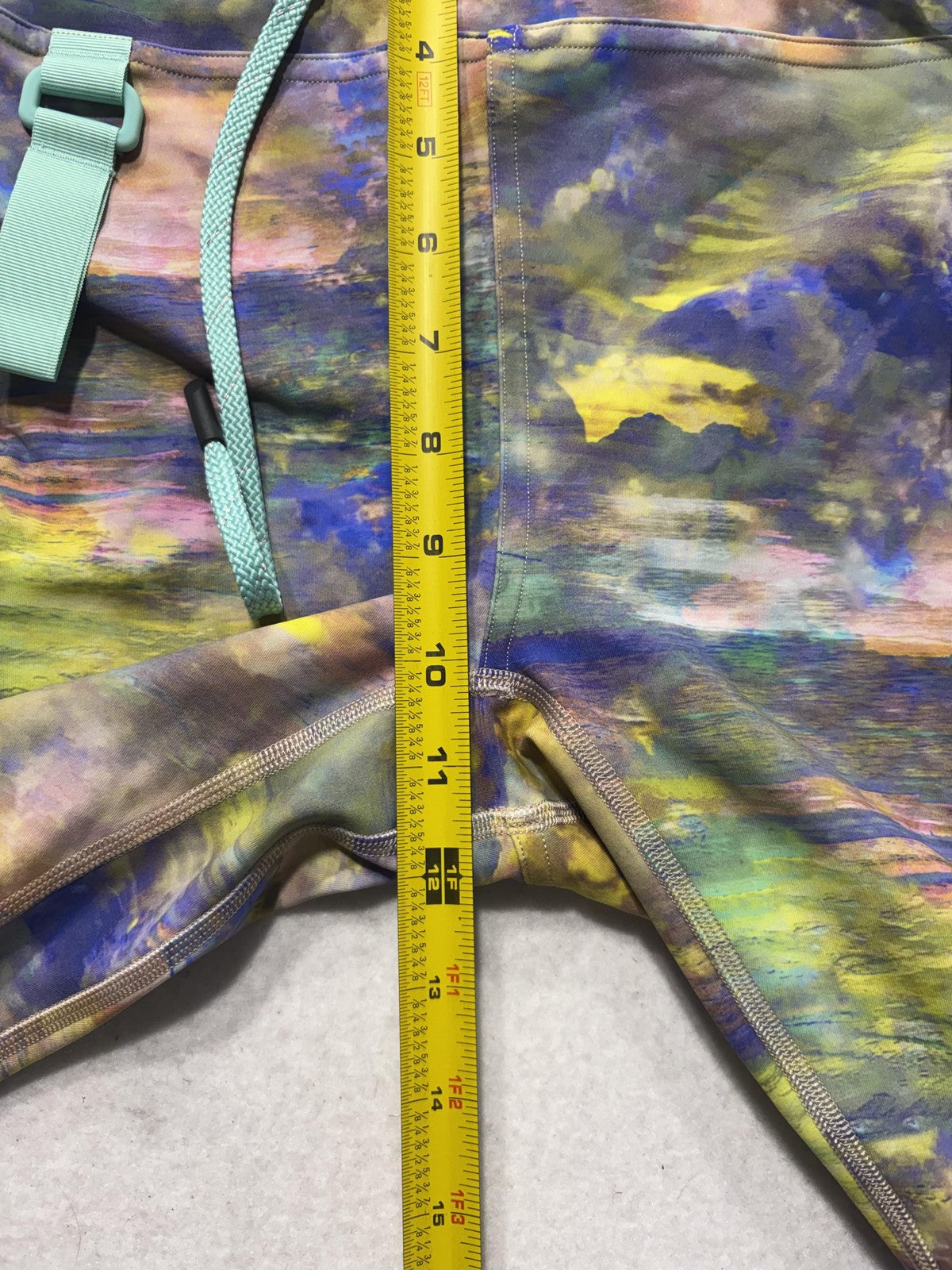 Lululemon Shorts Womens 12 Multicolor Colorblock Drawstring Running Athletic