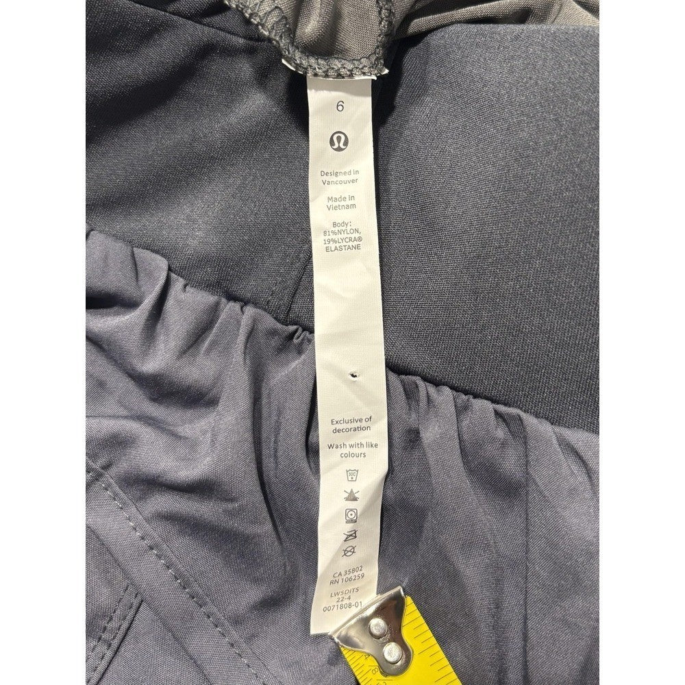 Lululemon Gray High Rise Running Shorts Womens 6 Zip Pocket 2.5" Inseam LWSDS