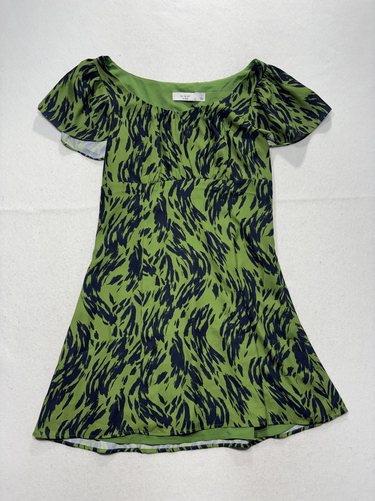 Ali & Jay Elevated Taste Mini Dress Womens Large Green Animal Print Short Sleeve