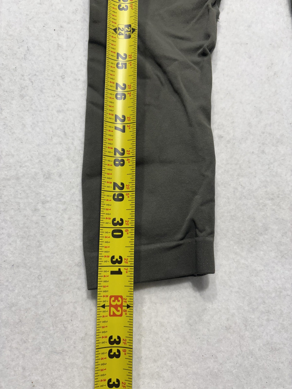 Halara Leggings Womens Medium Green High Rise 23 Inseam Ruched Back Athletic