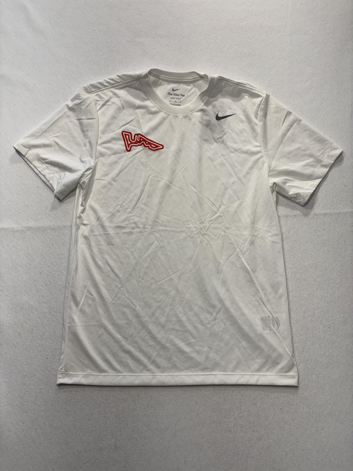 Nike Dri-FIT Shirt Mens Medium White The Nike Tee Training Graphic Logo Athletic