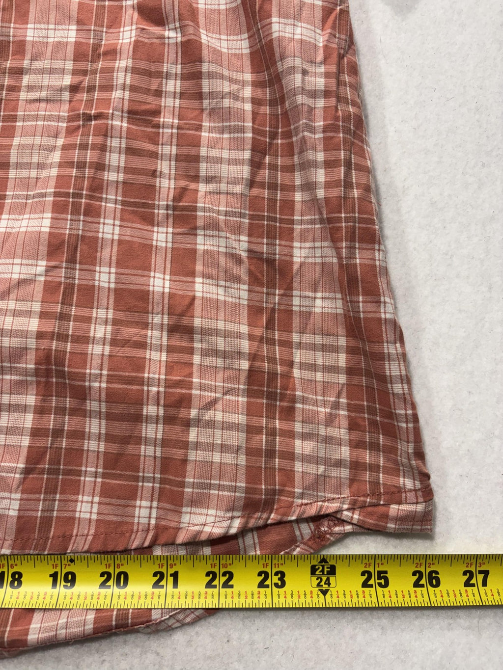 Wrangler Shirt Mens XL Orange Plaid Short Sleeve Button Up Casual Pockets