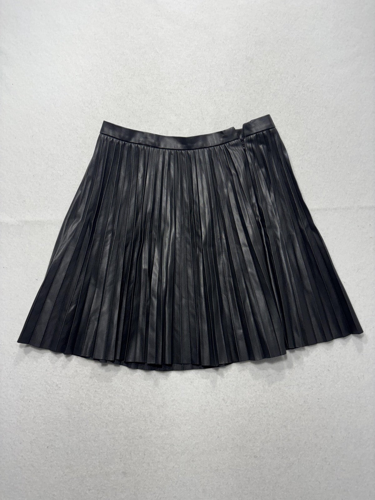 French Connection Skirt Womens 6 Black Faux Leather Pleated Mini Skater Party