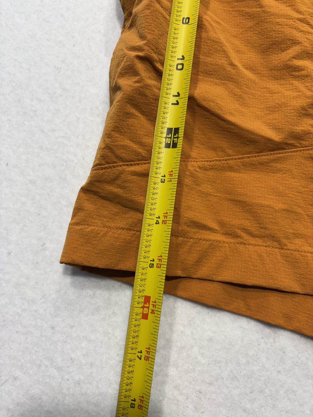 Lululemon Shorts Mens 36 Orange 7" Inseam Running Quick Dry Lightweight Athletic