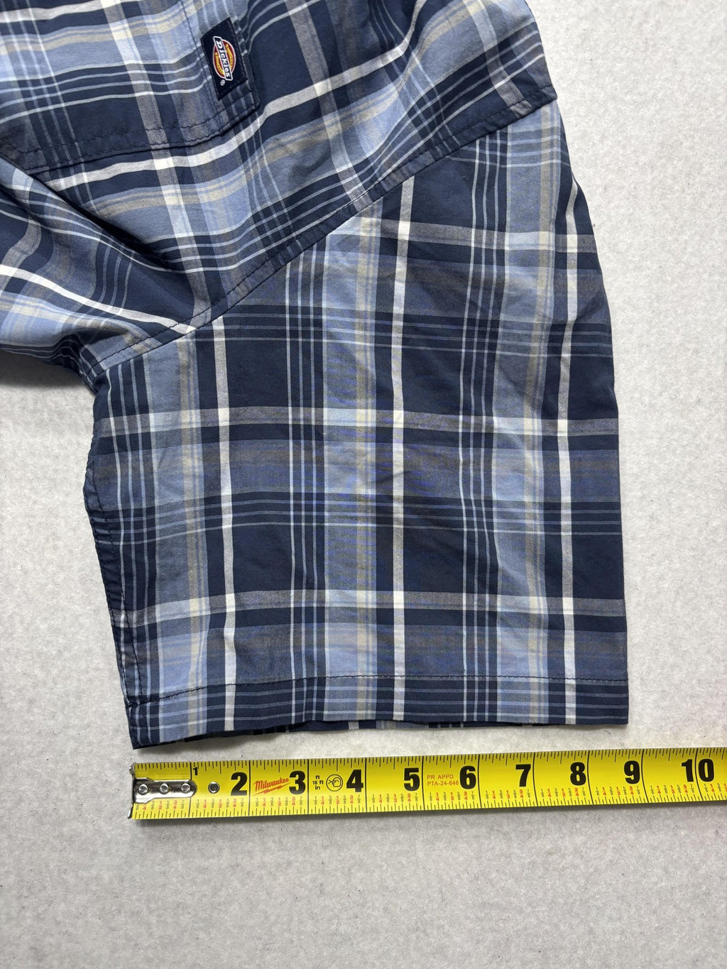 Dickies Shirt Mens XL Blue Plaid Short Sleeve Button Up Relaxed Fit Casual
