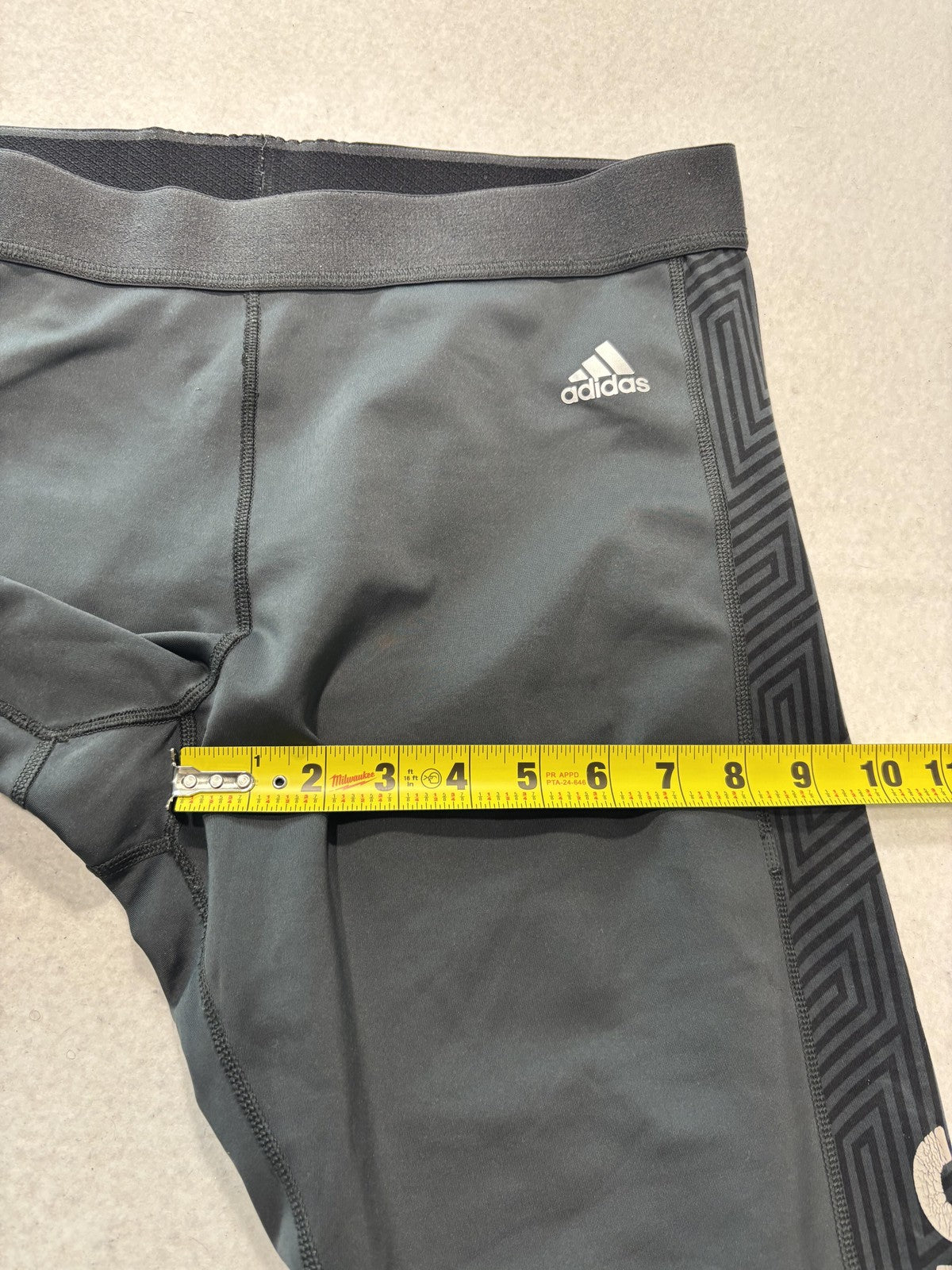 Adidas Leggings Mens XL Gray Techfit Compression 3/4 Length Athletic Running