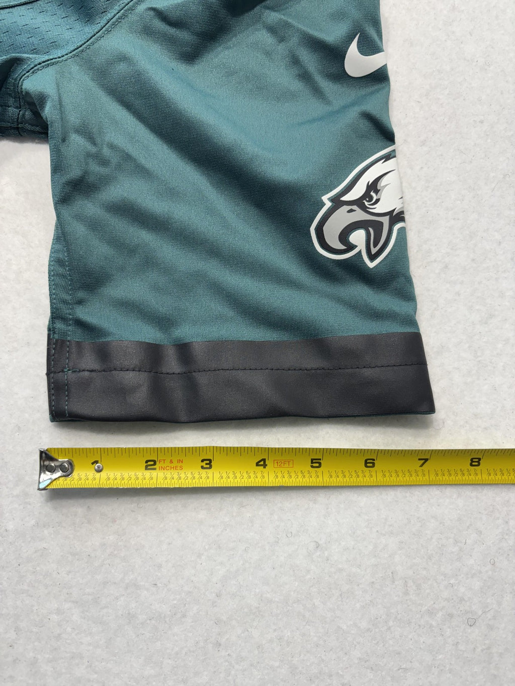 Philadelphia Eagles Jersey Mens Medium Green NFL Football Nike Carson Wentz 11