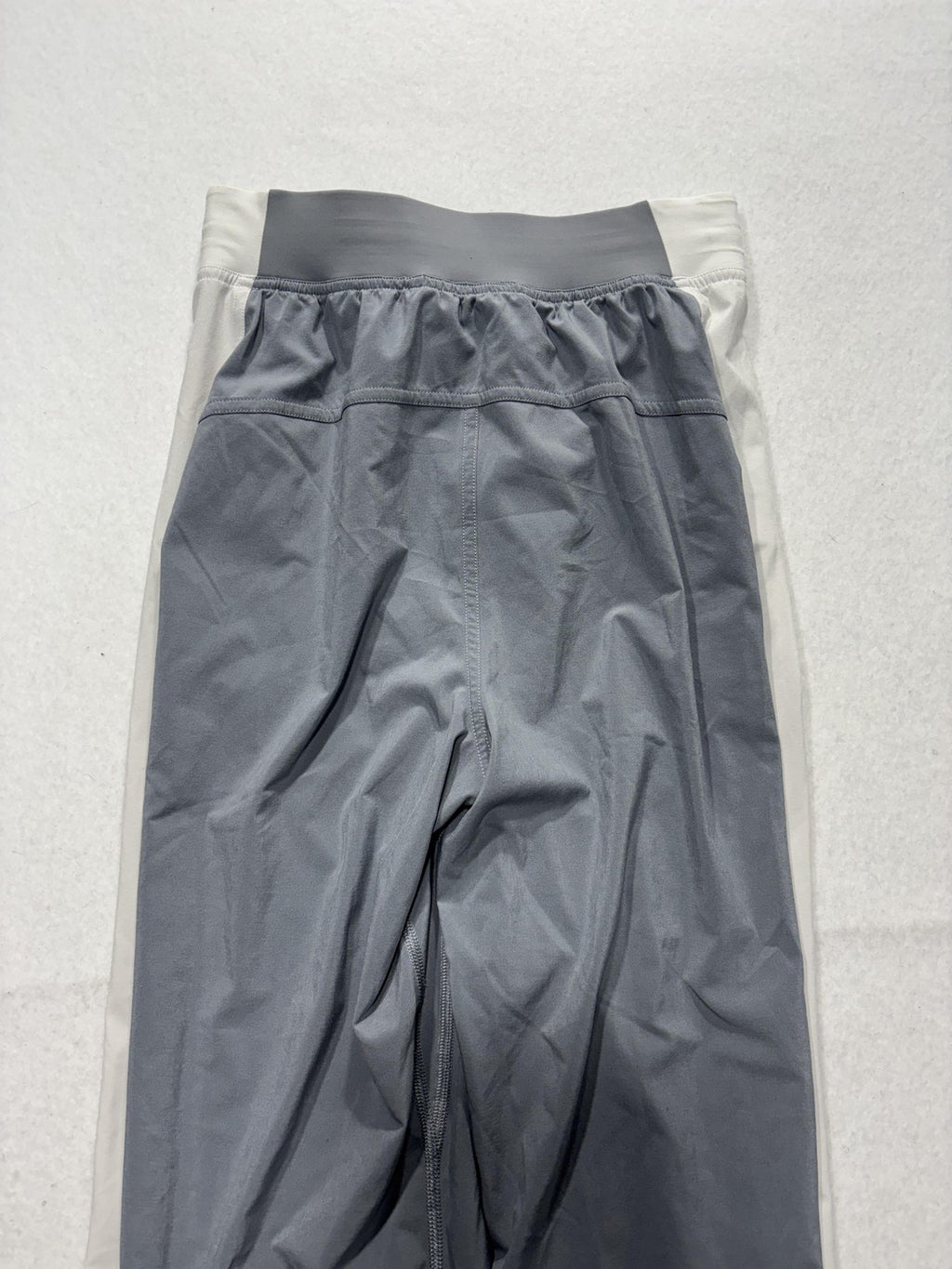 Lululemon Track Pants Womens 2 Gray Colorblock Elastic Waist Woven Ankle Jogger