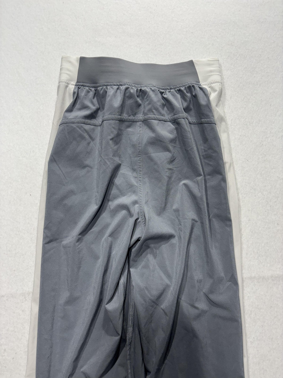 Lululemon Track Pants Womens 2 Gray Colorblock Elastic Waist Woven Ankle Jogger