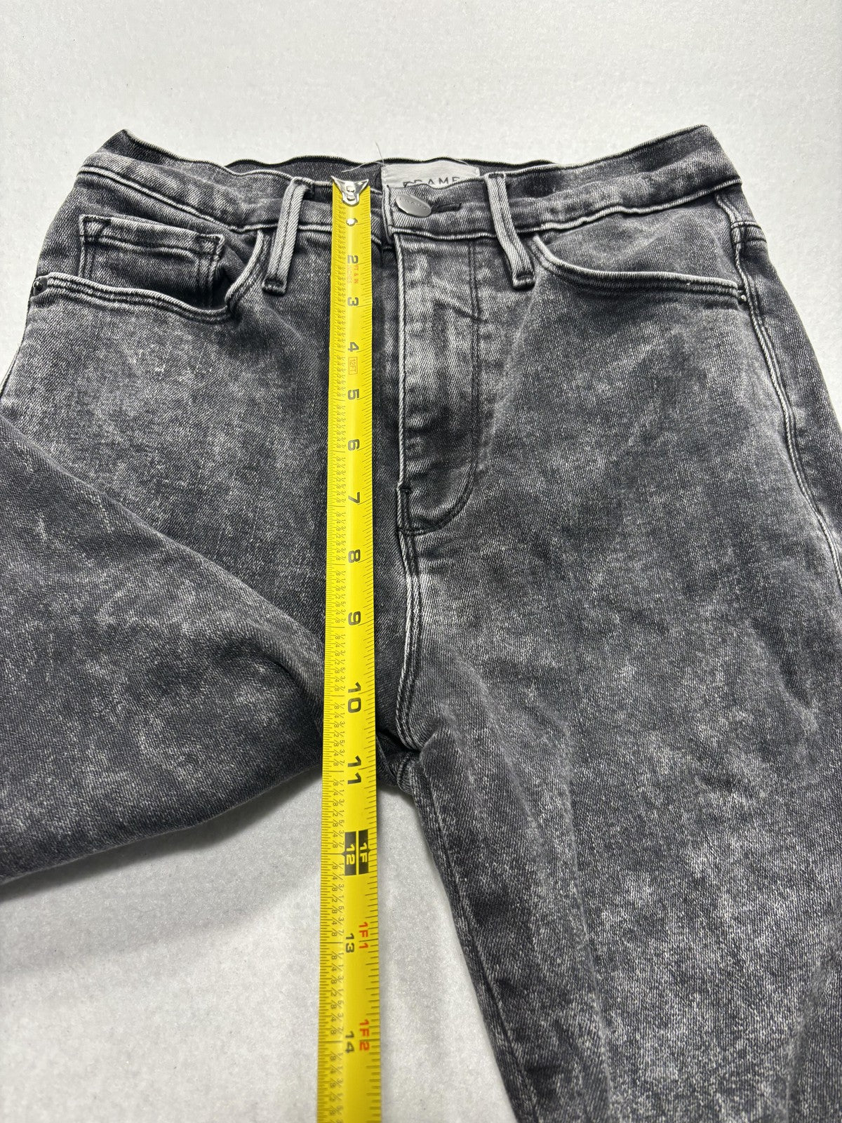 FRAME Le Sylvie Slender Straight Jeans Womens 26 Gray Charcoal Wash Raw Hem
