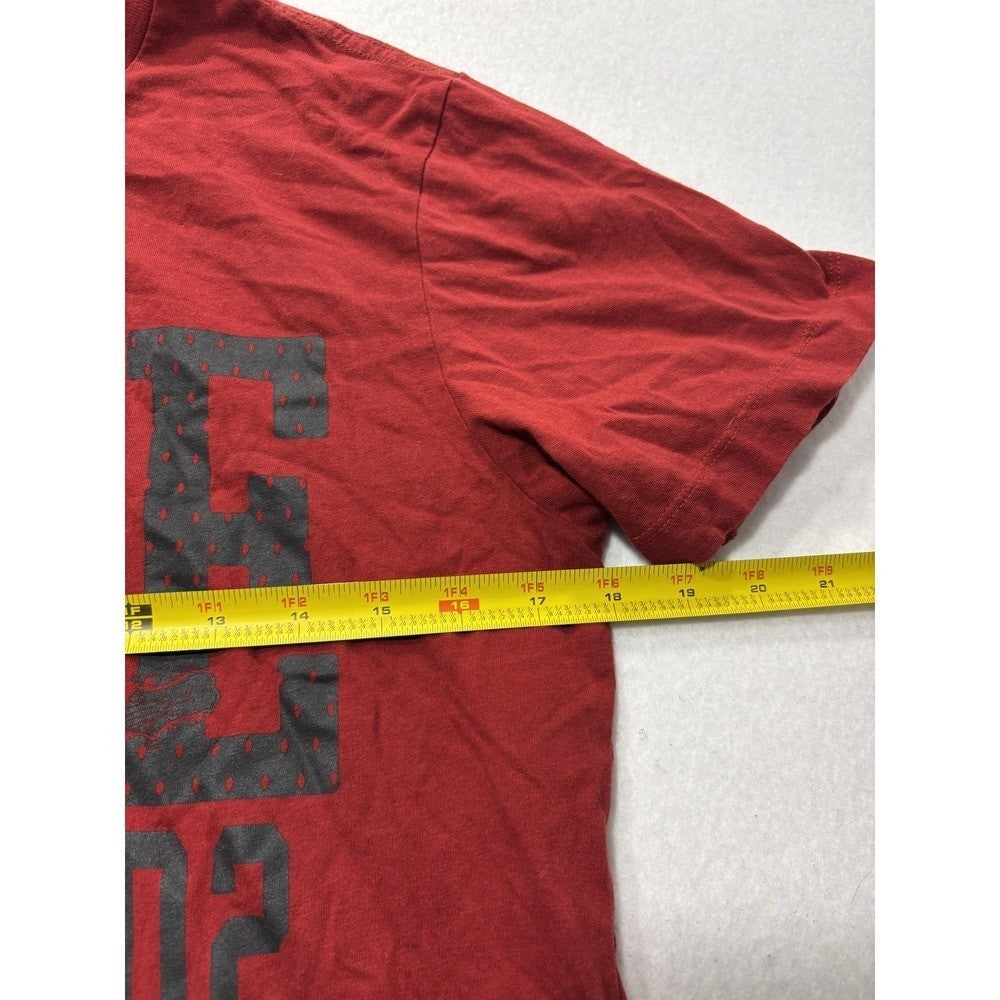 True Religion Shirt Mens Small Red Buddha Logo Graphic Tee Short Sleeve Cotton