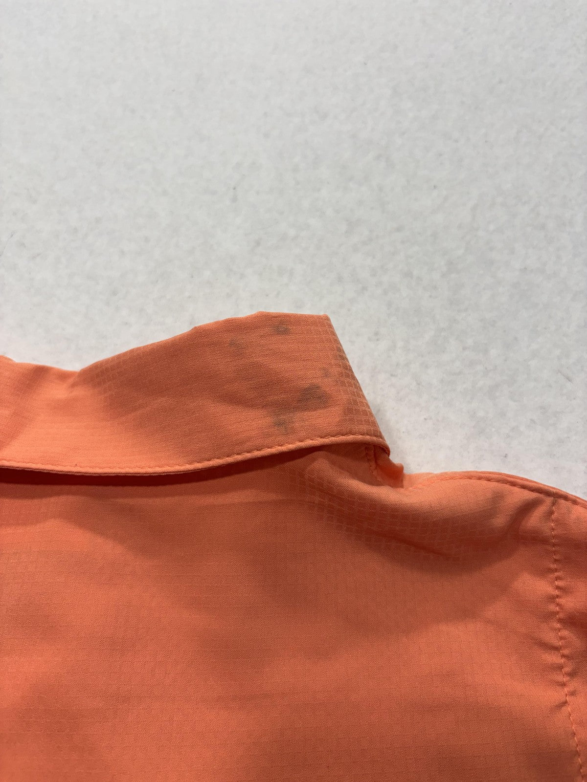 Columbia PFG Omni-Shade Shirt Mens Small Orange Short Sleeve Fishing Button Up