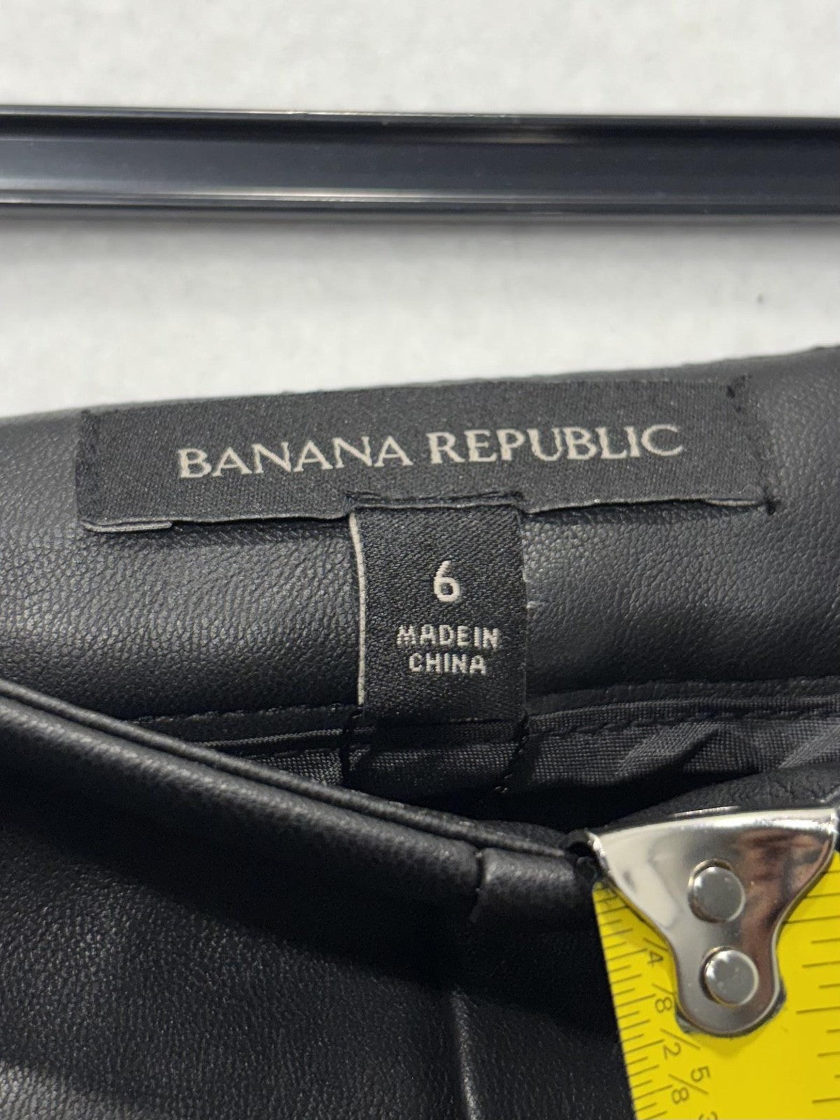 Banana Republic Dress Pants Womens 6 Black Faux Leather Straight Leg Zip Stretch