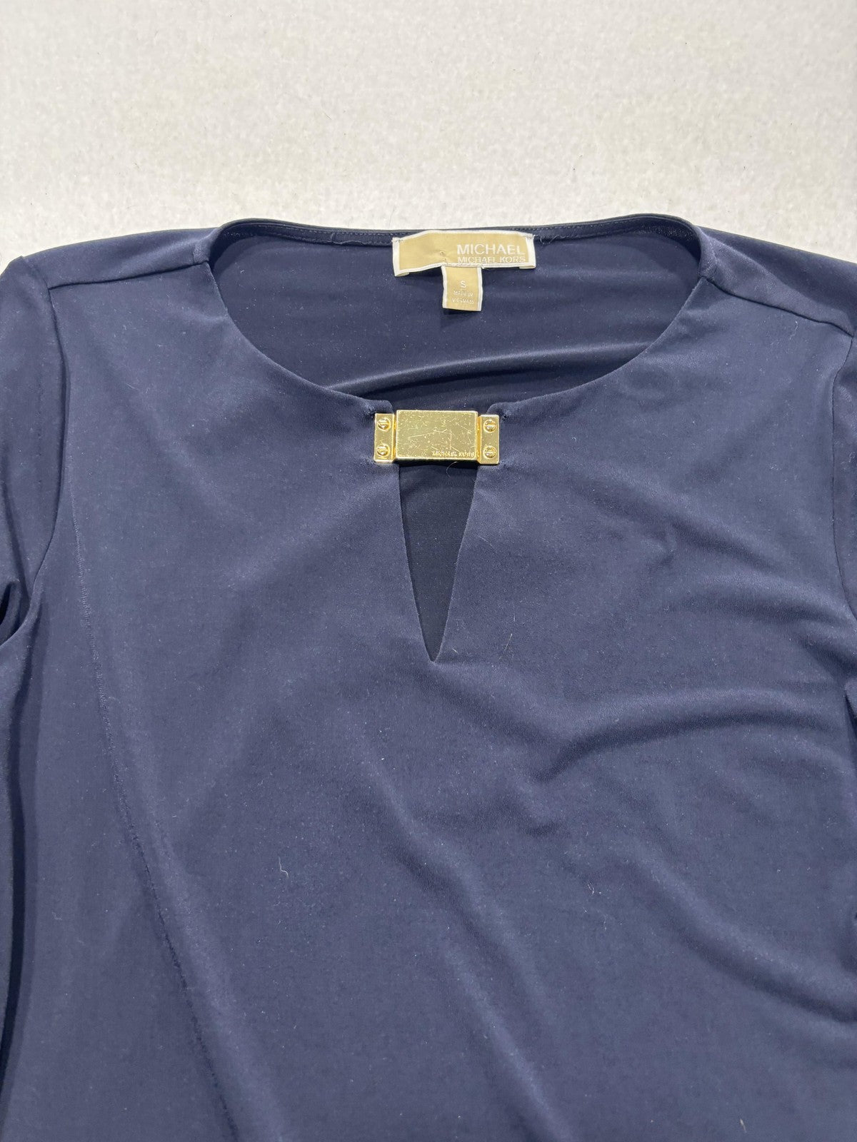 MICHAEL Michael Kors Blouse Womens Small Blue Round Neck Metal Bar Long Sleeve