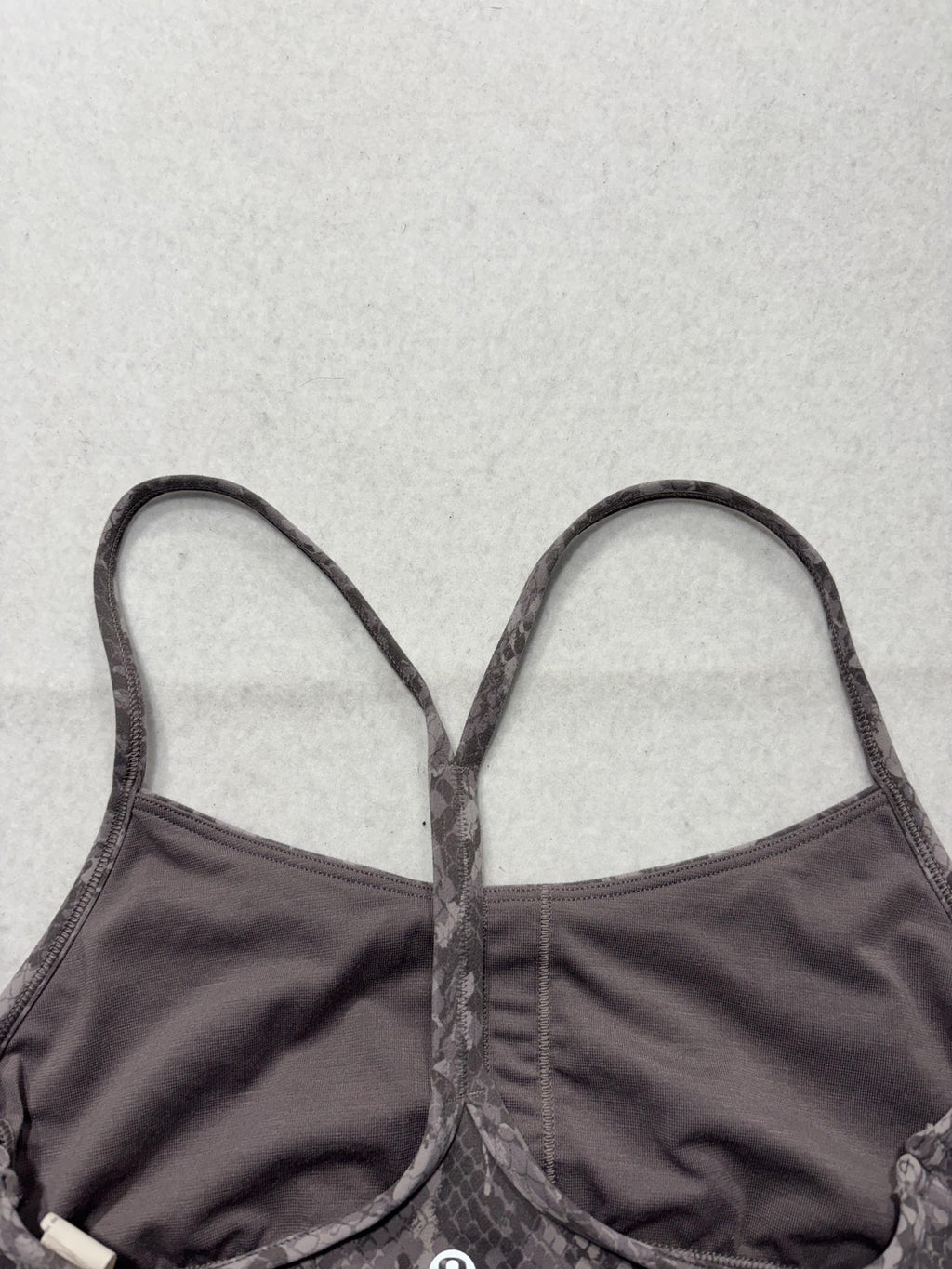 Lululemon Sports Bra Womens 6 Gray Animal Print Racerback Padded Yoga Athletic