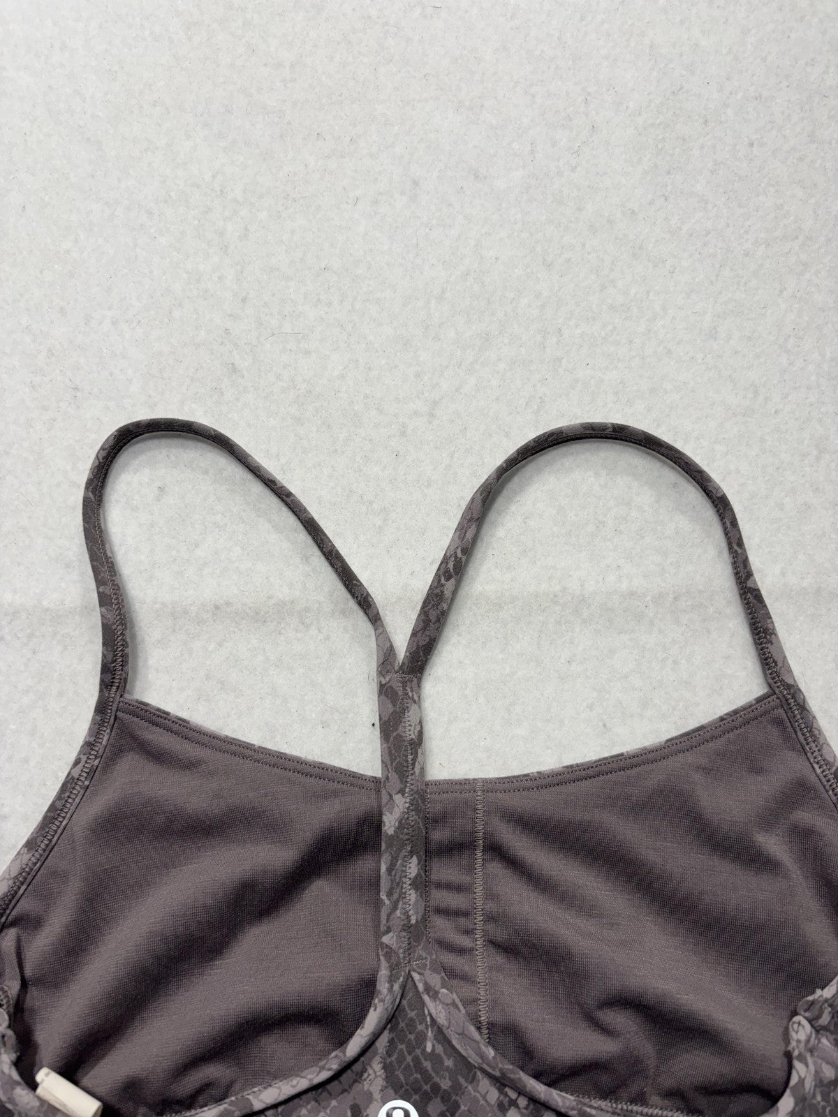 Lululemon Sports Bra Womens 6 Gray Animal Print Racerback Padded Yoga Athletic