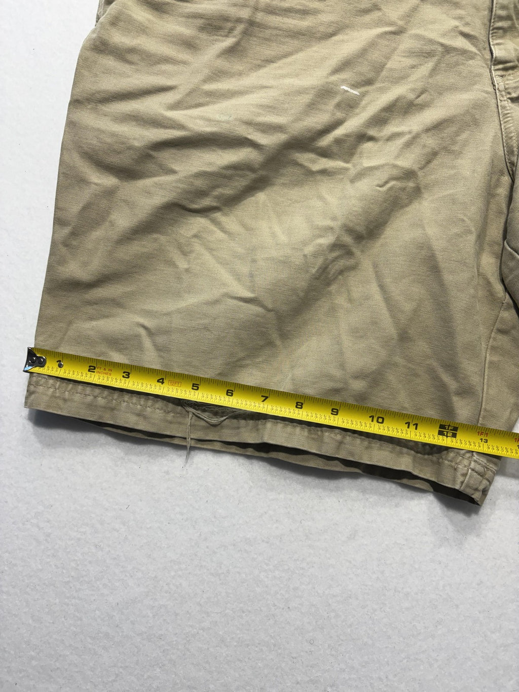 Columbia Cargo Shorts Mens 42 Beige 9" Inseam Canvas Relaxed Fit Hiking Outdoor