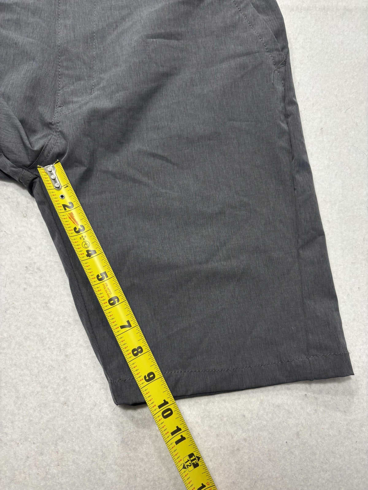 Kenneth Cole New York Chino Shorts Mens 32 Gray 9" Inseam Stretch Casual Summer