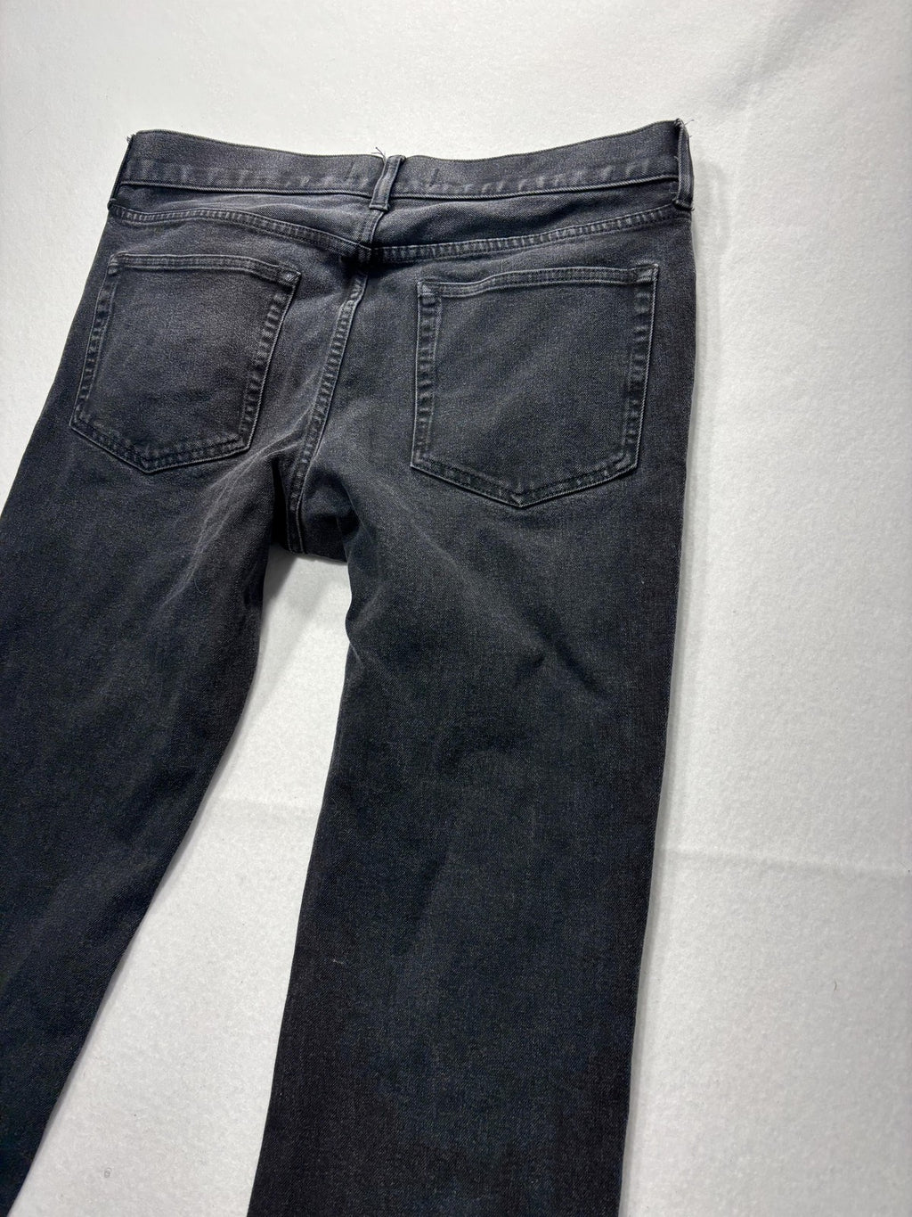 Everlane Uniform The Slim Jeans Mens 35x30 Gray Charcoal Wash Tapered Stretch