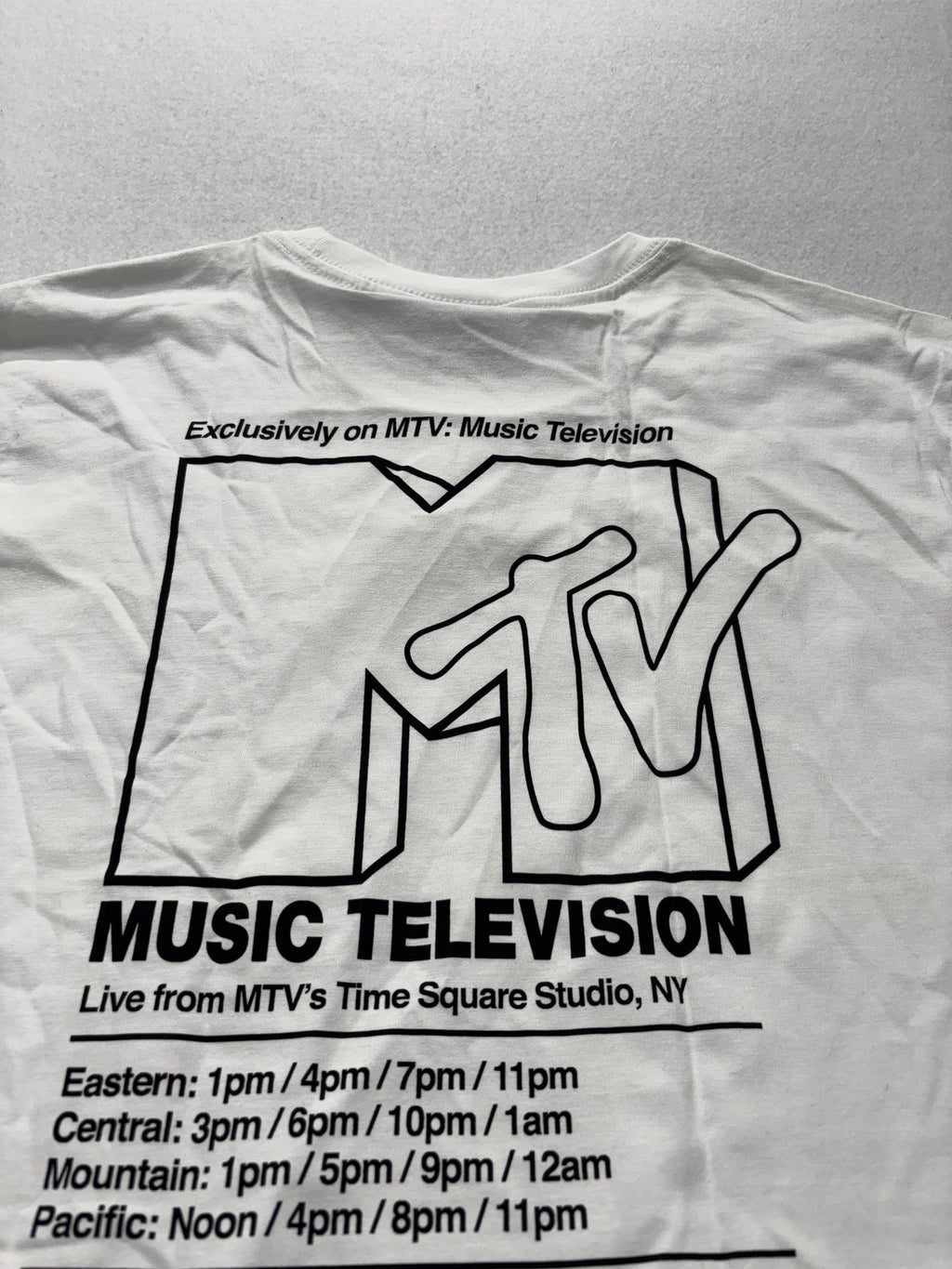 MTV Shirt Mens Medium White Music Television Logo Graphic Tee Tbar Collab