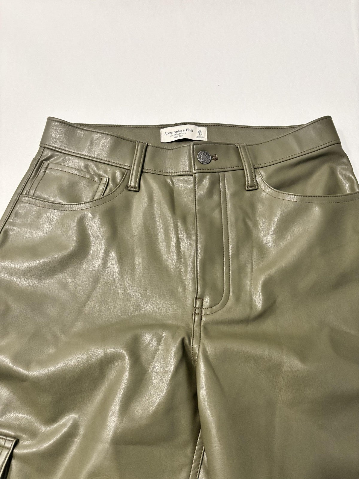 Abercrombie & Fitch Pants Womens 28 Short Green Faux Leather 90s High Rise Cargo