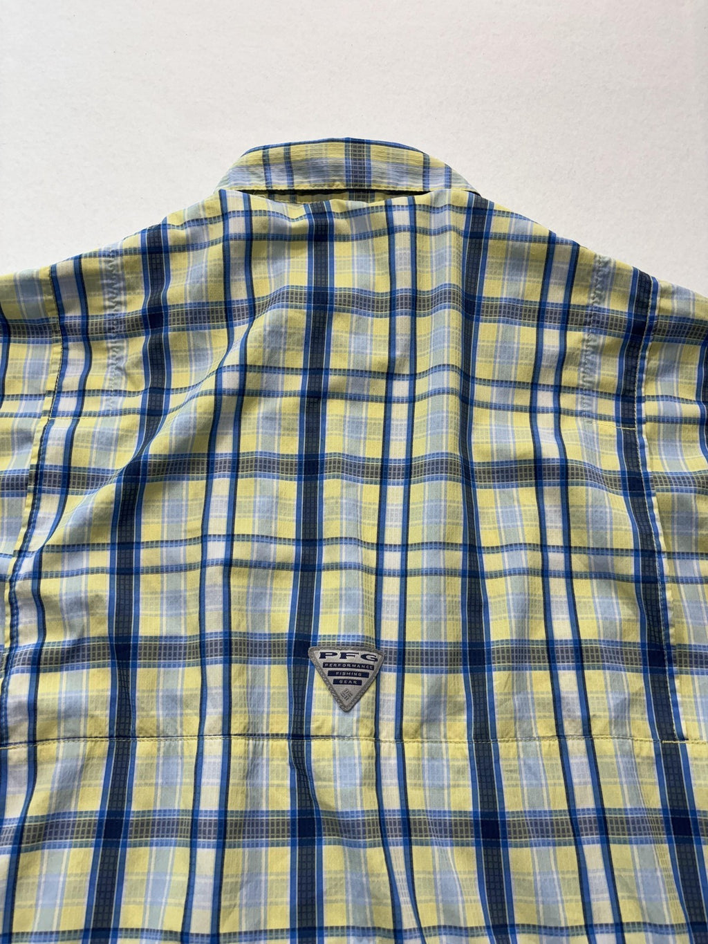 Columbia PFG Shirt Mens Medium Yellow Blue Plaid Long Sleeve Fishing Button Up