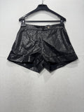 Taylor Tillman Shorts Womens Small Black Amber Short Quilted Faux Leather Cuffed