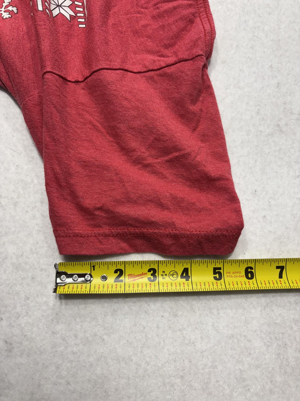 Pokemon Shirt Mens Small Red Pikachu Christmas Santa Hat Snowflake Graphic Tee