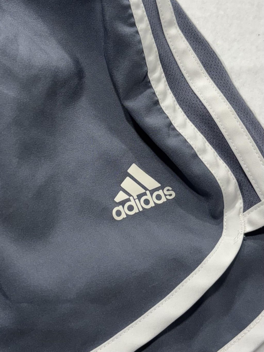 Adidas Running Shorts Womens Large Gray Striped 3" Inseam Lightweight Athletic