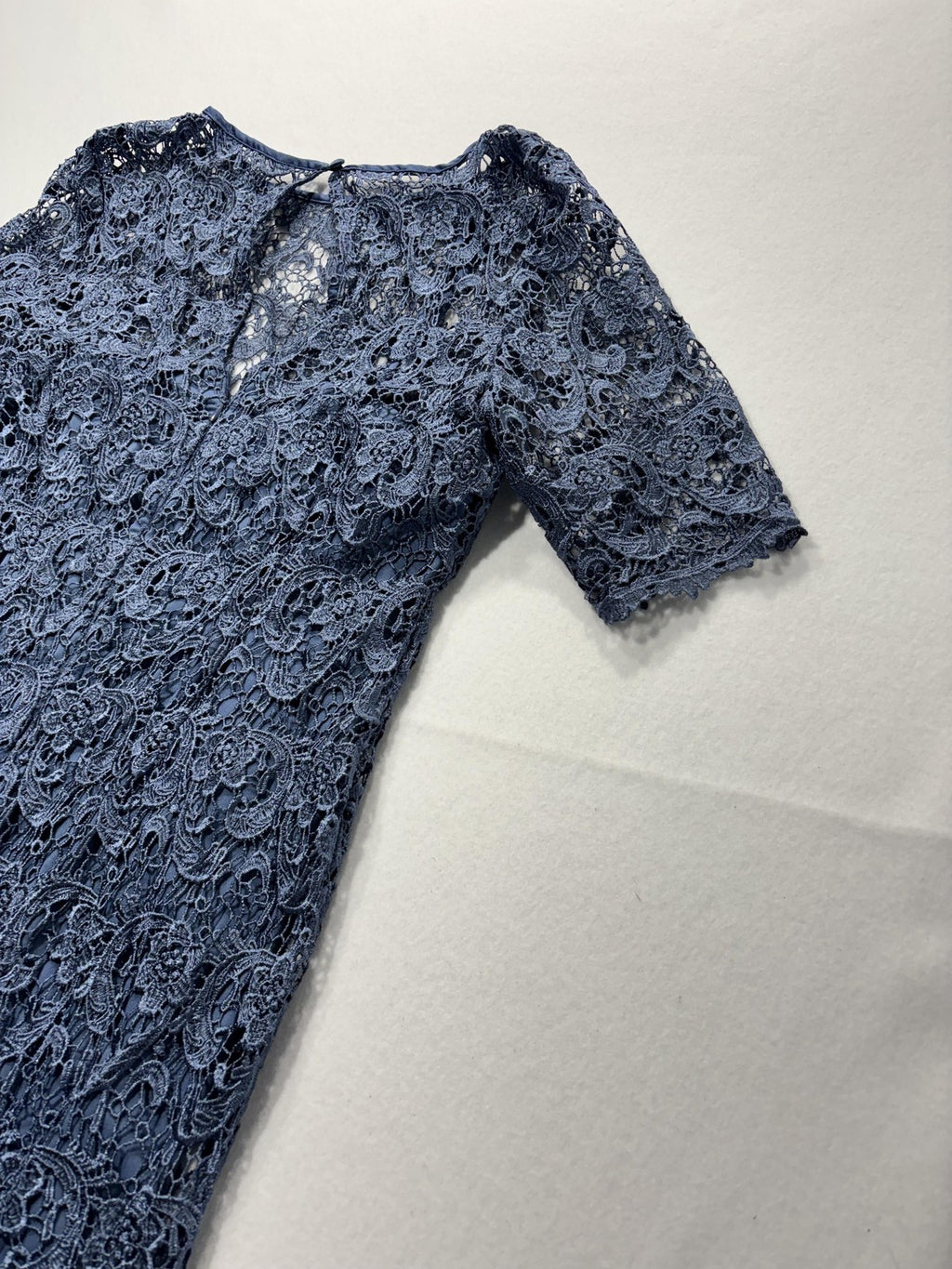 Dressbarn Dress Womens 14 Blue Floral Lace Short Sleeve Sheath Party Cocktail