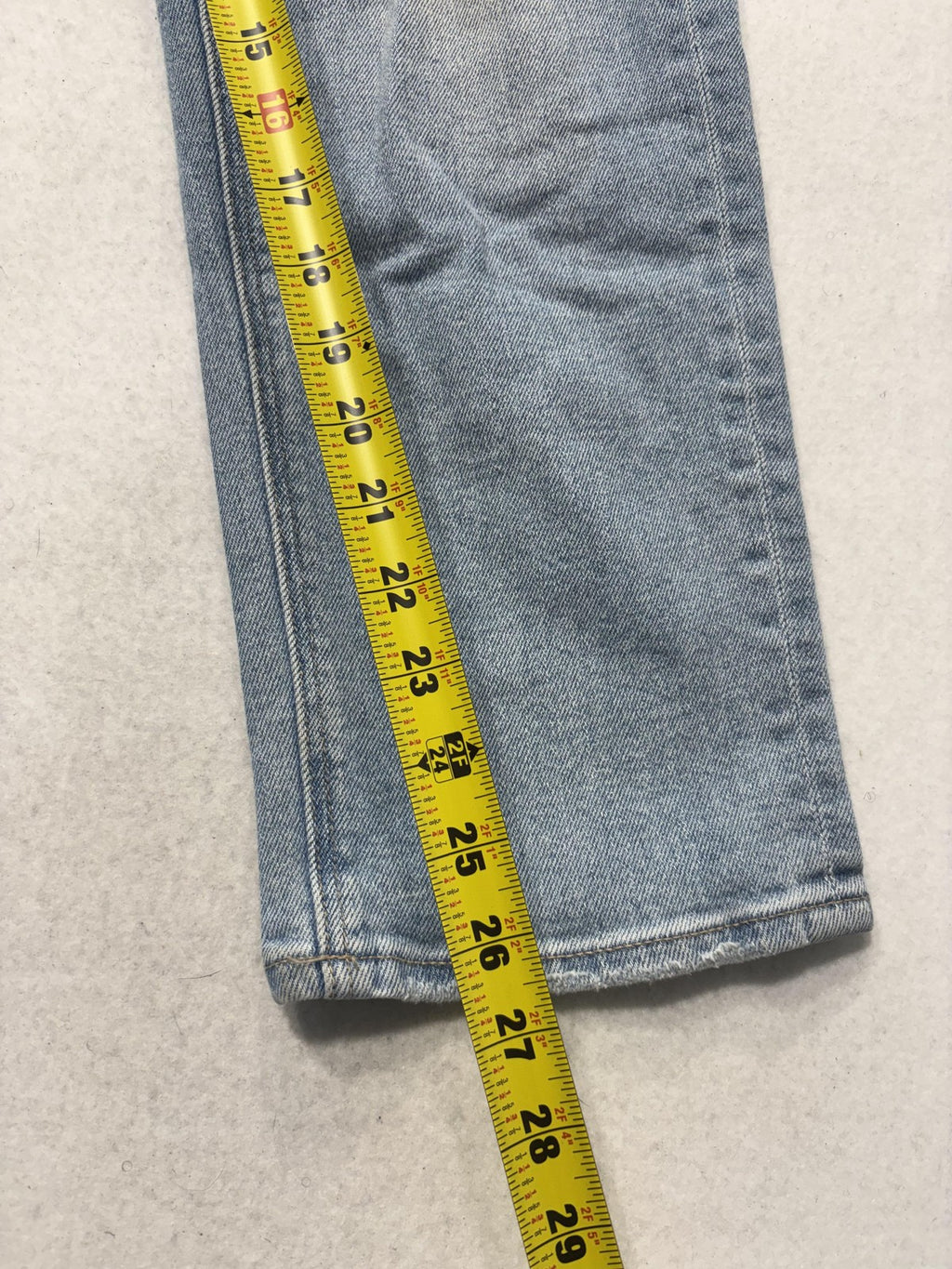 American Eagle Mom Straight Jeans Womens 6 Blue High Rise Distressed 28x28