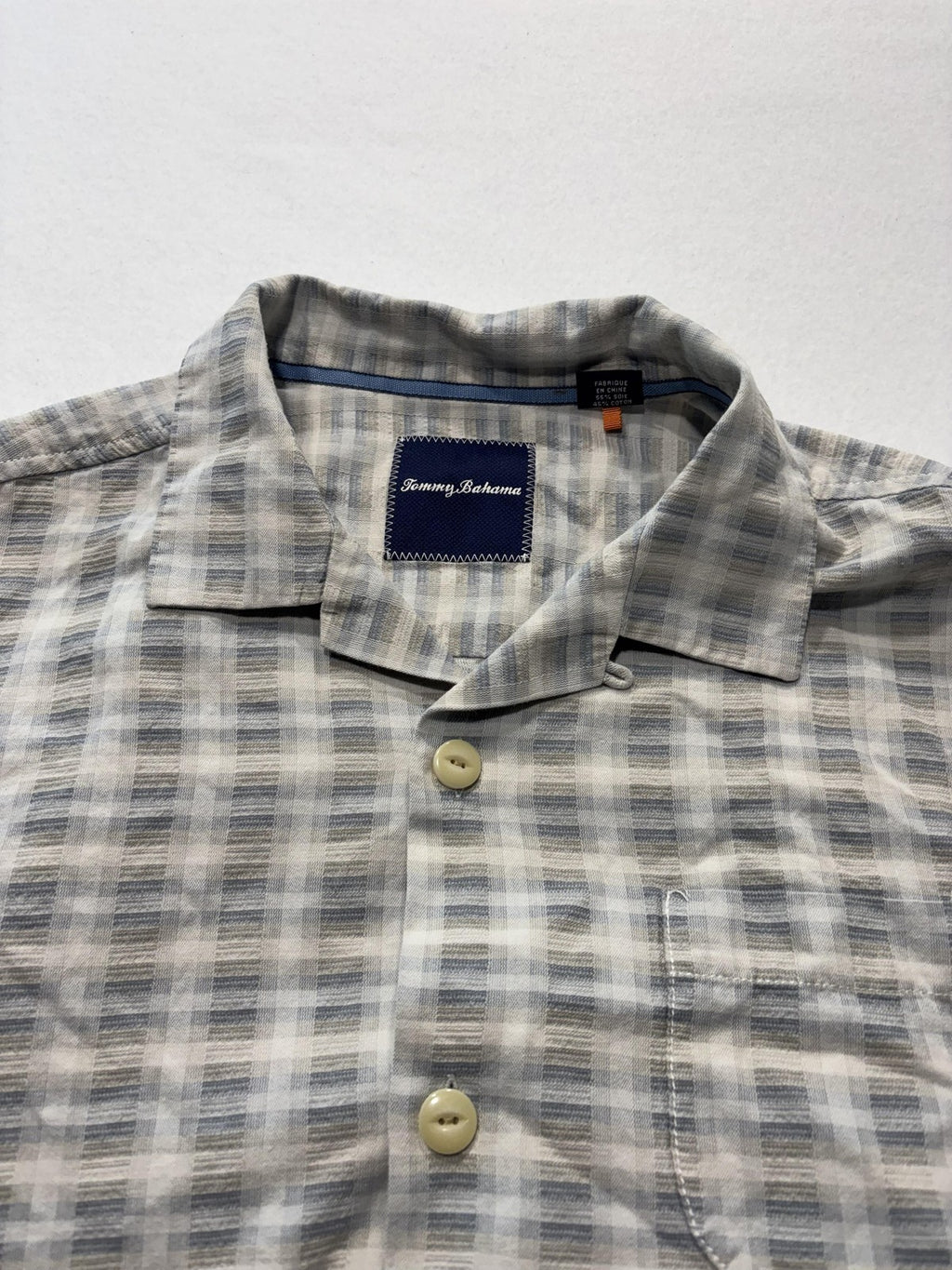 Tommy Bahama Shirt Mens Medium Gray Plaid Silk Cotton Short Sleeve Button Up