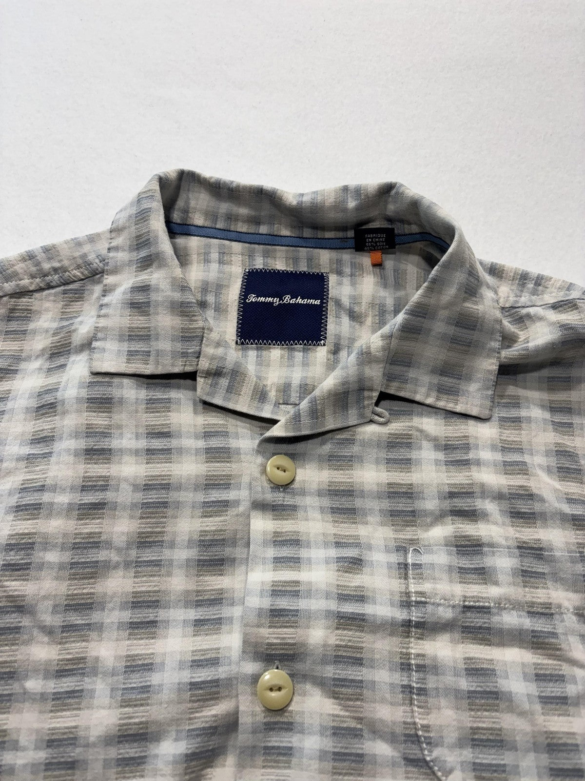 Tommy Bahama Shirt Mens Medium Gray Plaid Silk Cotton Short Sleeve Button Up