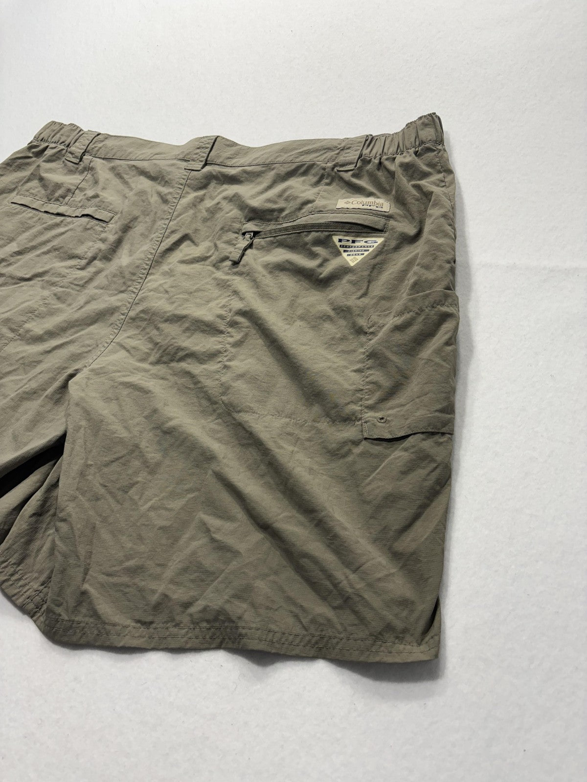 Columbia PFG Omni-Shade Shorts Mens 40 Beige Blood N Guts Fishing Quick Dry