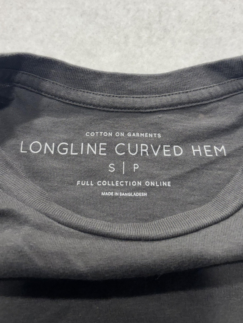 Cotton On Shirt Mens Small Gray Longline Curved Hem Crew Neck Casual Slim Tee