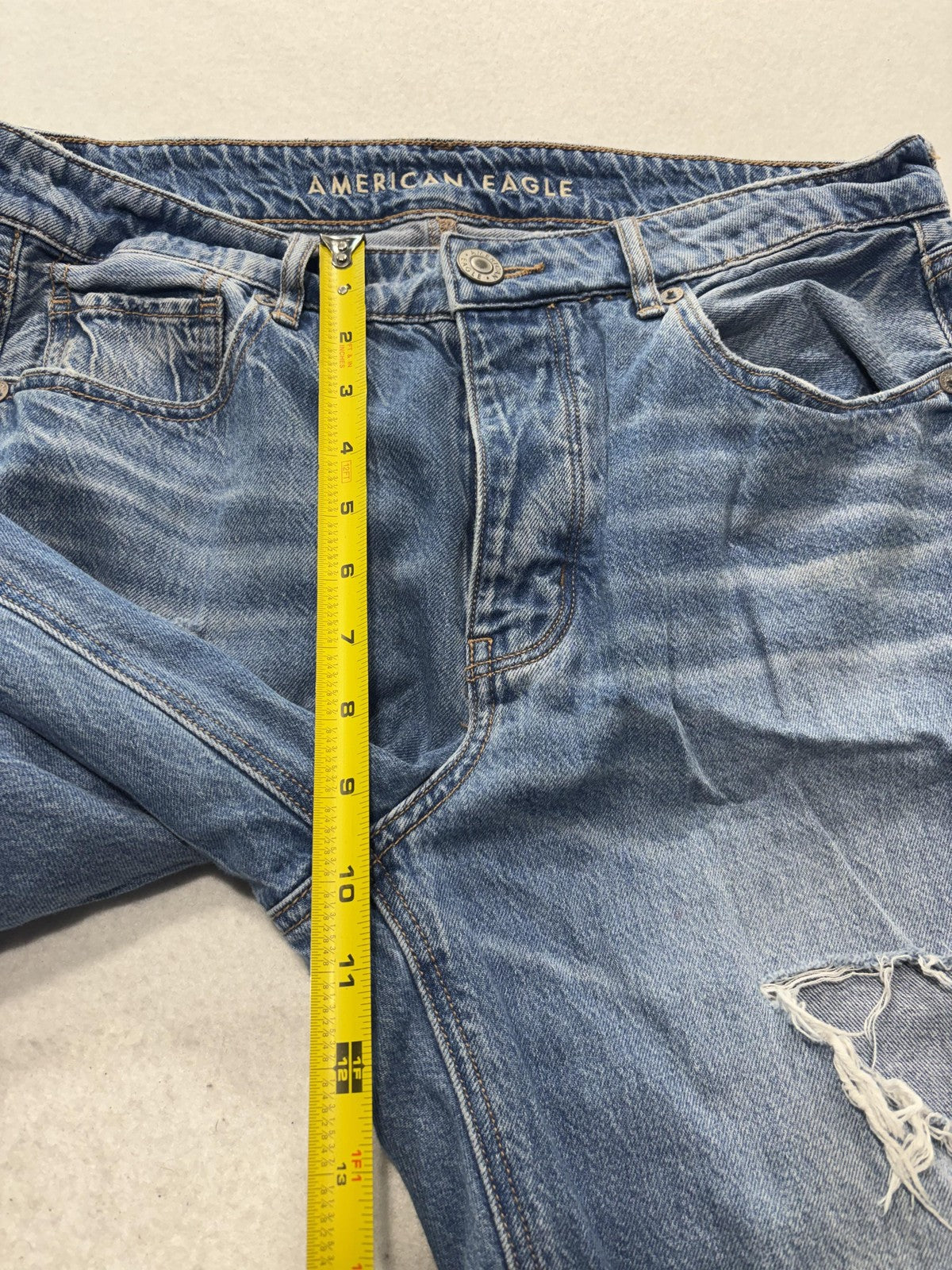 American Eagle Outfitters Tomgirl Jeans Womens 8 Medium Wash Distressed 32x28.5