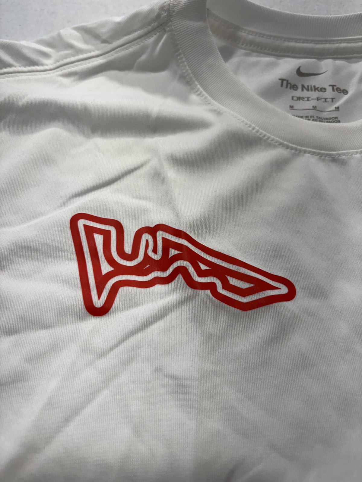 Nike Dri-FIT Shirt Mens Medium White The Nike Tee Training Graphic Logo Athletic