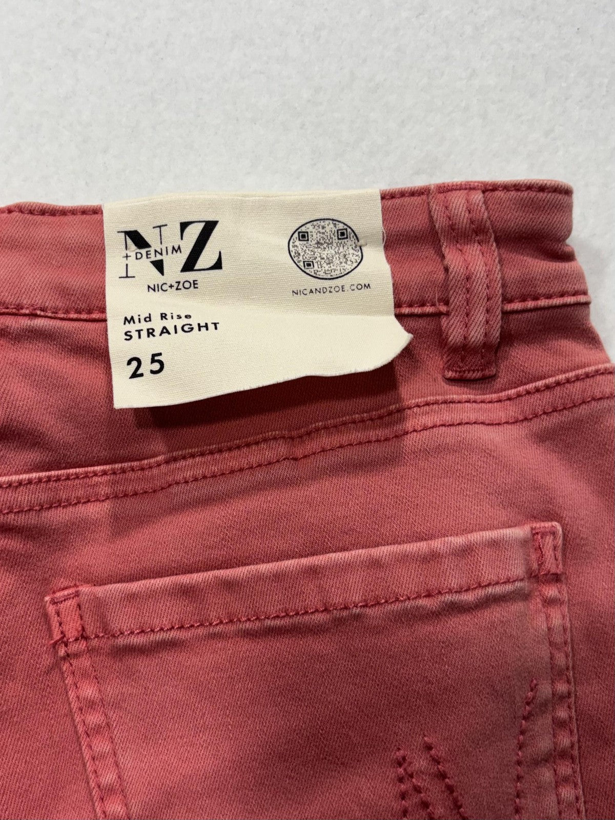 NIC+ZOE Jeans Womens 25 Red Mid Rise Straight Denim NZ Logo 5 Pocket 25x28.5