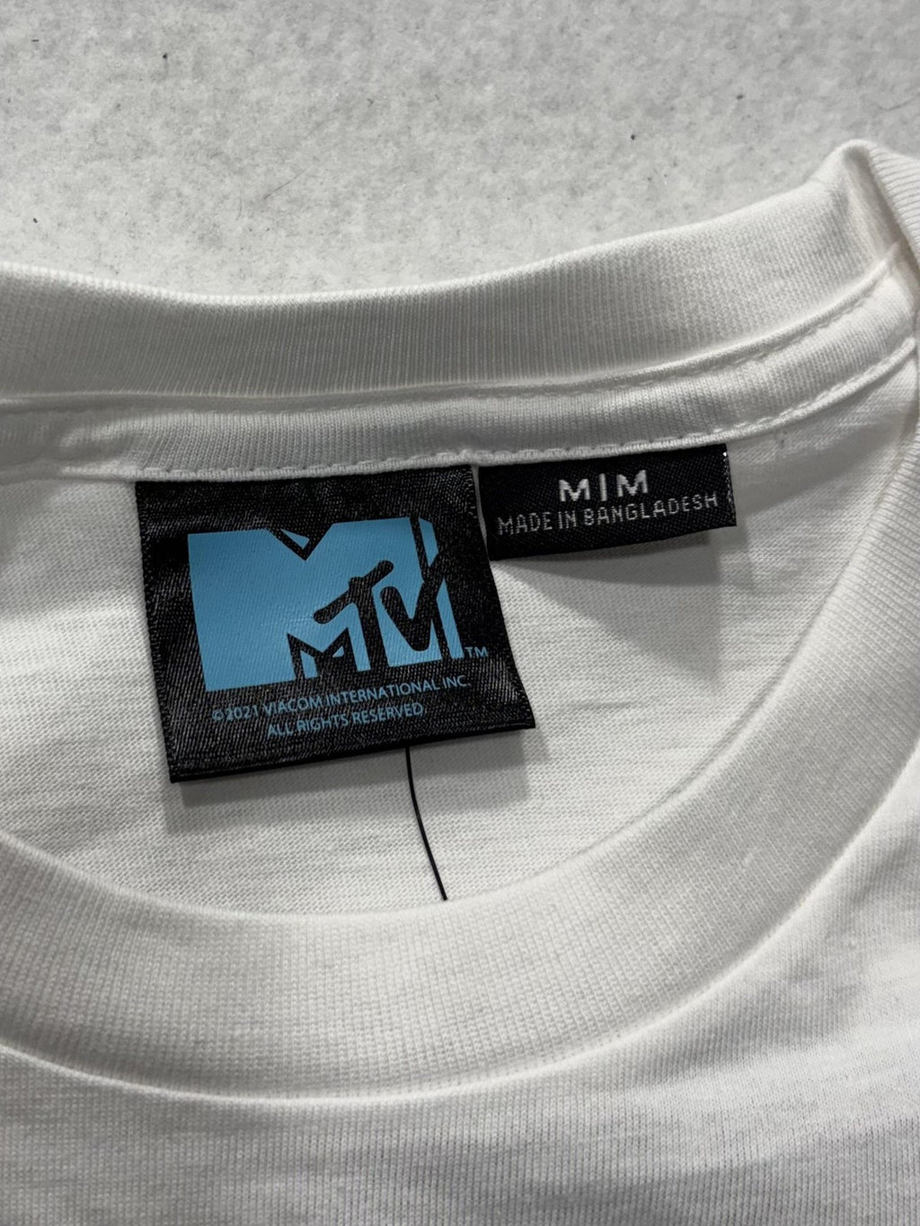 MTV Shirt Mens Medium White Music Television Logo Graphic Tee Tbar Collab