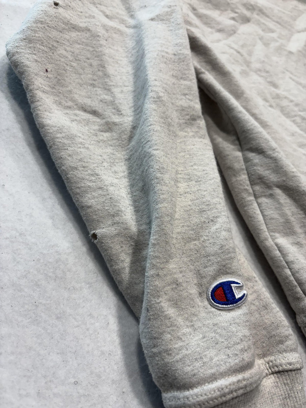 Champion Sweatshirt Mens Small Gray Fleece Crew Neck Logo Pullover GF88H K74