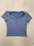 Blue V Neck Short Sleeve Cropped Stretch Tee Shirt Womens Medium C187V0V657
