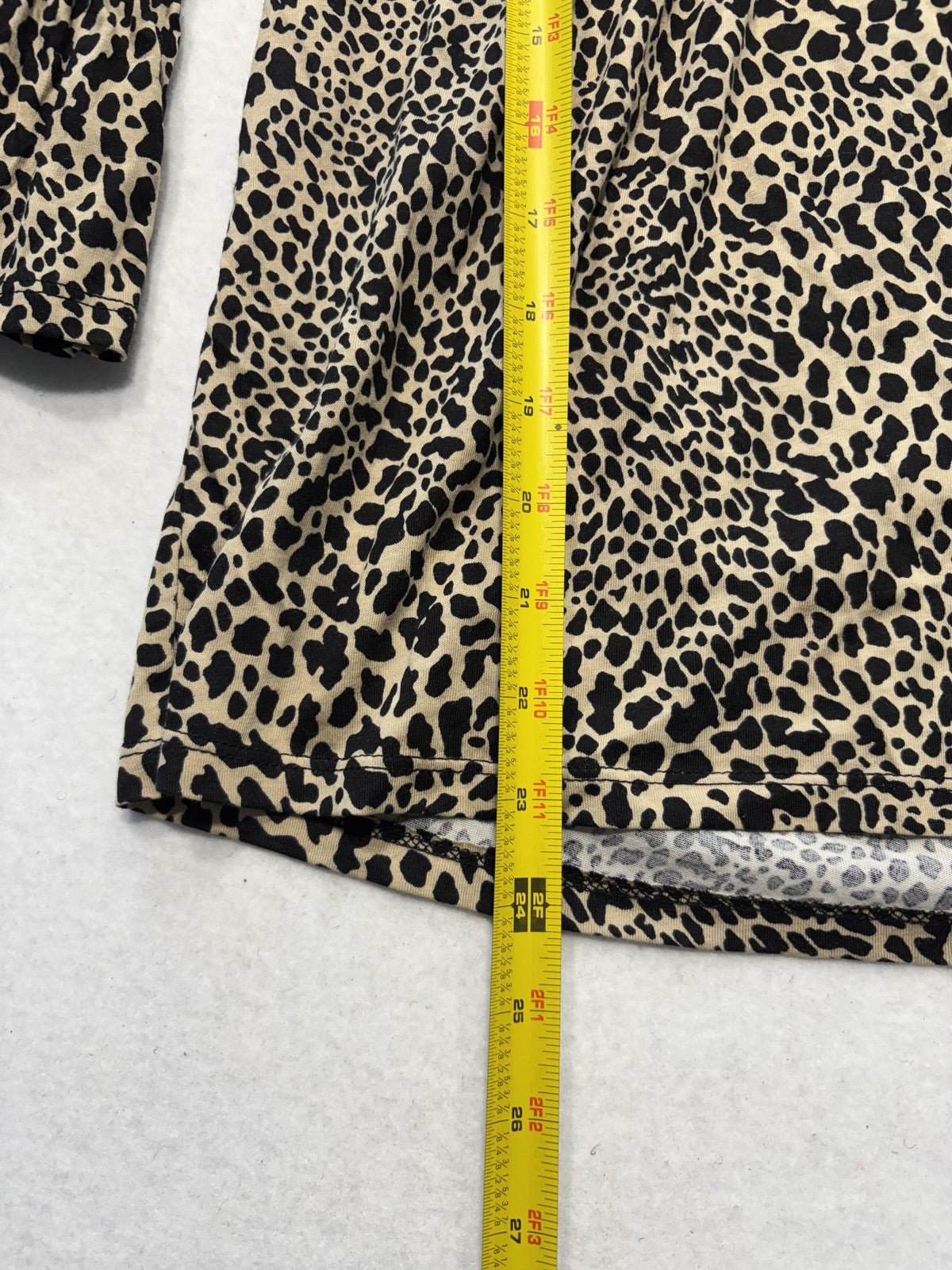 Michael Kors Blouse Womens Medium Beige Leopard Print 3/4 Bell Sleeve Tunic Top