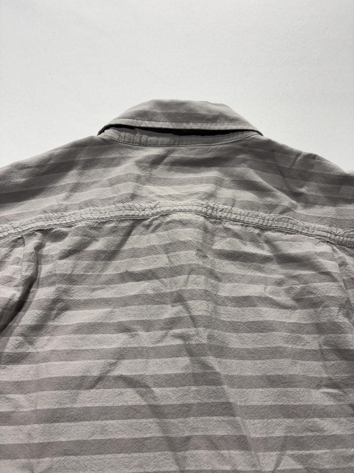 Carhartt Shirt Mens XL Gray Striped Loose Fit Short Sleeve Button Up Workwear