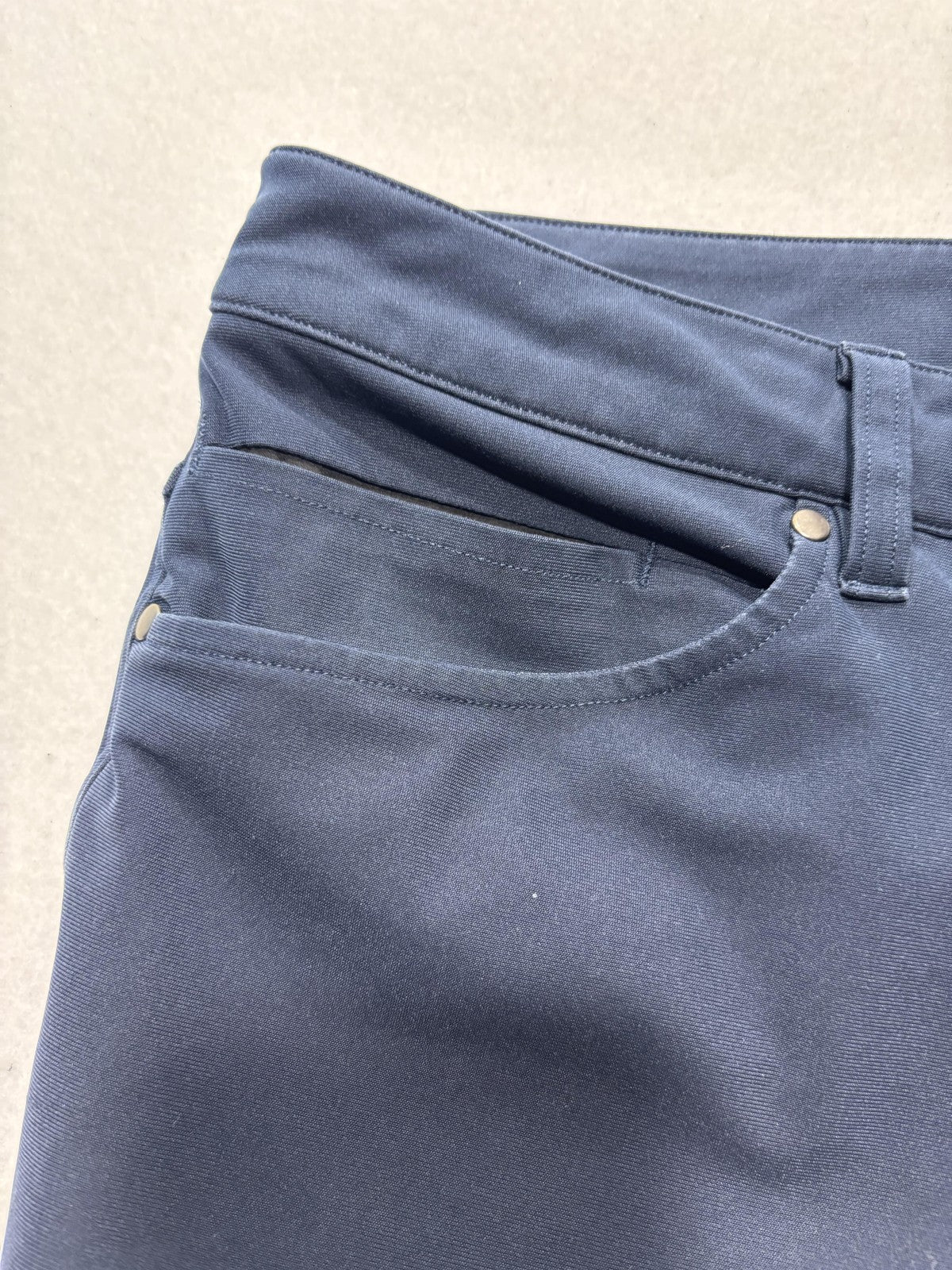 Lululemon Chino Pants Mens 34x31 Blue Slim Straight Stretch Casual Outdoor