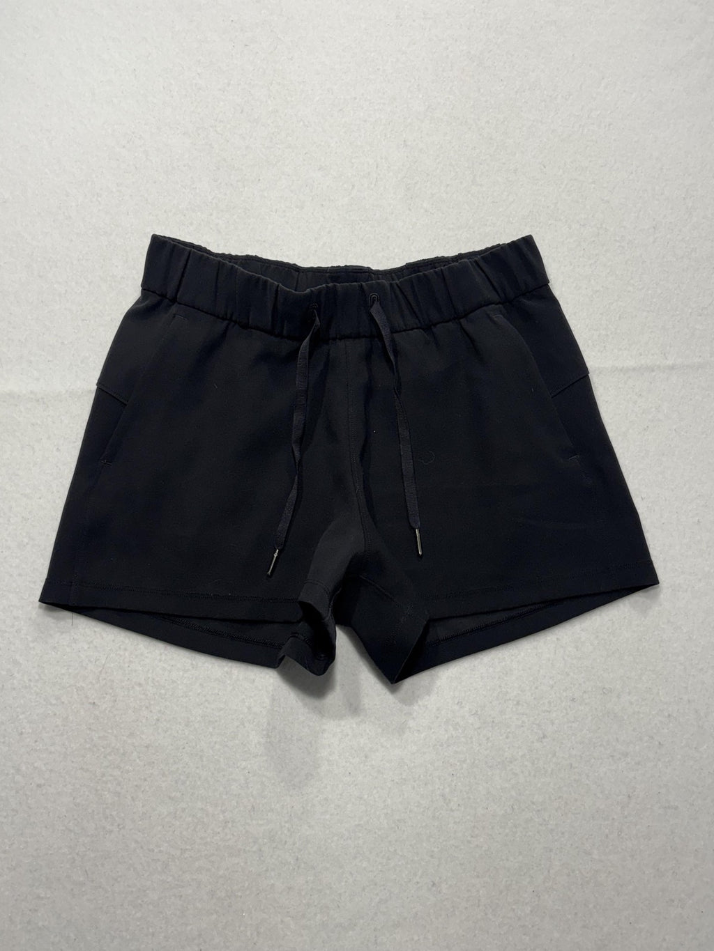 Lululemon Running Shorts Womens 6 Black 3" Inseam Drawstring Pockets Athletic