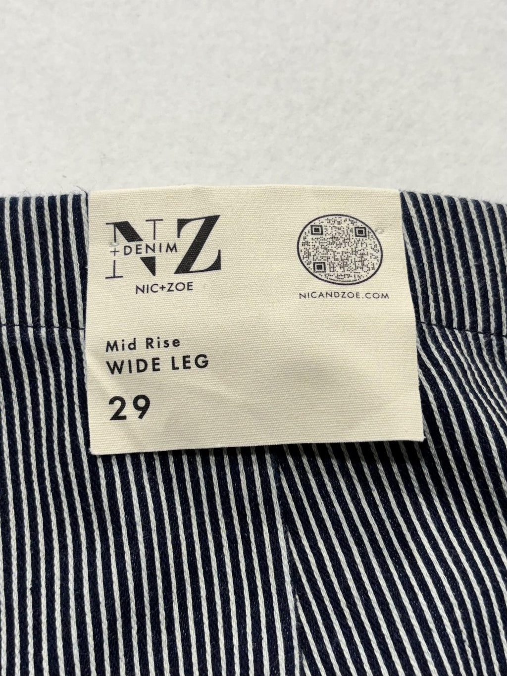 NIC+ZOE Jeans Womens 29 Blue Pinstripe Mid Rise Wide Leg Stretch Denim 31x28.5